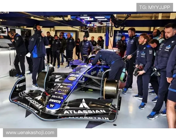 F1赛季即将迎来全新变革 各队争夺激烈新规则引发热议 F1赛季即将迎来全新变革 各队争夺激烈新规则引发热议