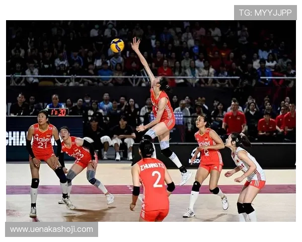 中国女排全新阵容亮相备战国际大赛 主帅透露新战略目标