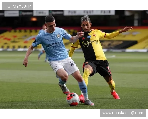 伯恩利足球俱乐部签下新后卫，提升球队防守实力