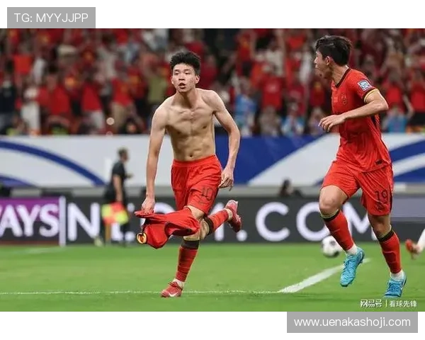 国足主场再掀青春风暴新星闪耀助球队逆转赢得关键胜利 国足主场再掀青春风暴新星闪耀助球队逆转赢得关键胜利